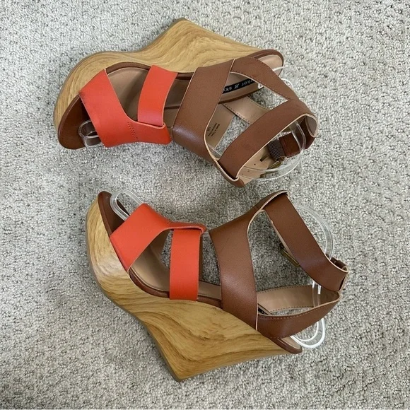 Parker & Sky Brown Orange Strappy Buckle Platform Wedge Heels Size 8 - Picture 5 of 7